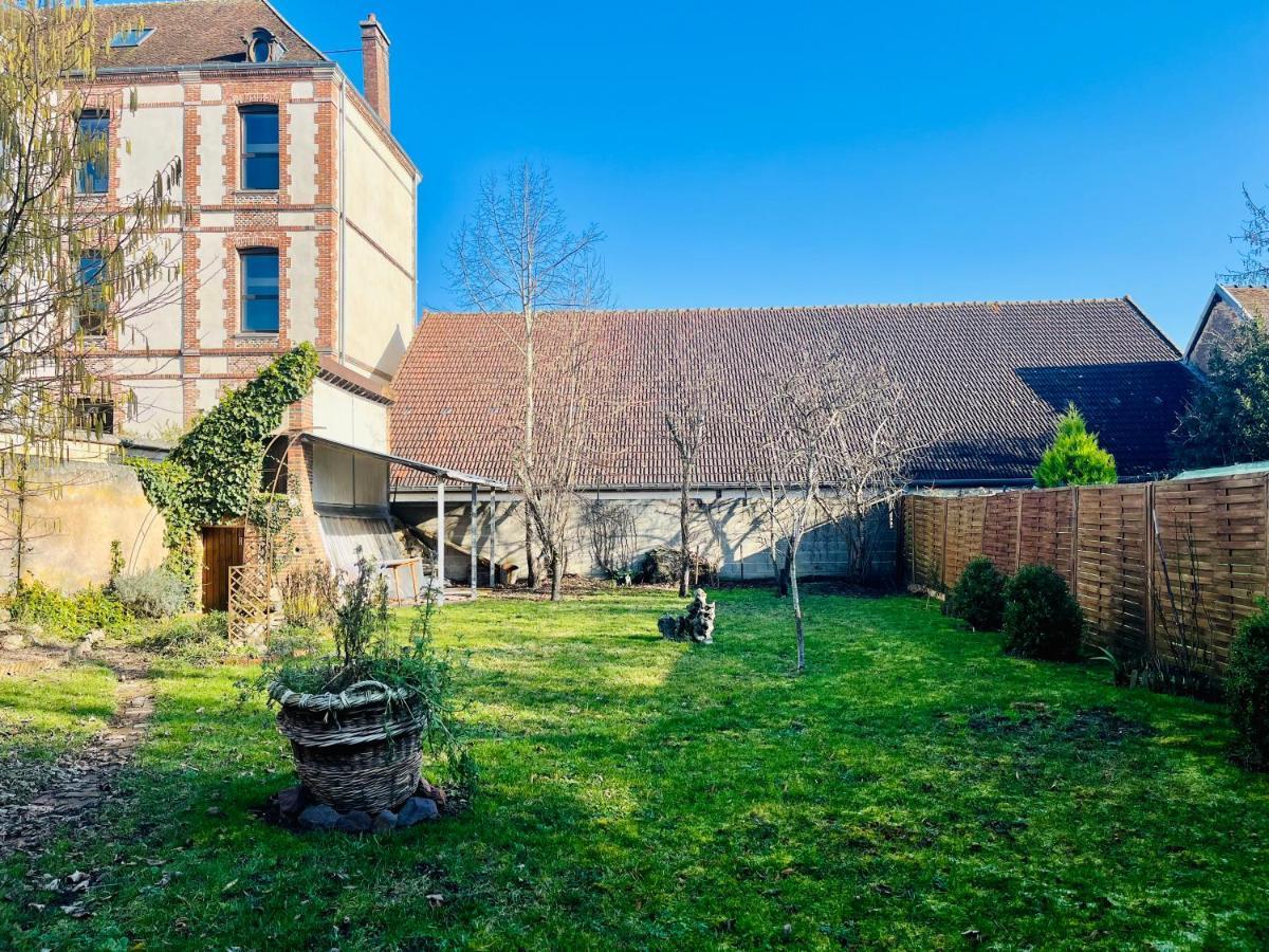 Au Petit Jardin Sezannais Villa Sezanne Bagian luar foto